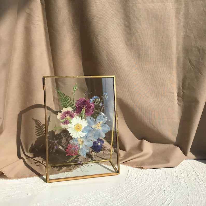Gepresste Blumenrahmen, Weihnachtspressent, Blumenkunst, Blumengeschenk, botanische Kunstcollage, Blumenliebhabergeschenk, Blumenraumdekor
