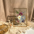 Gepresste Blumenrahmen, Weihnachtspressent, Blumenkunst, Blumengeschenk, botanische Kunstcollage, Blumenliebhabergeschenk, Blumenraumdekor