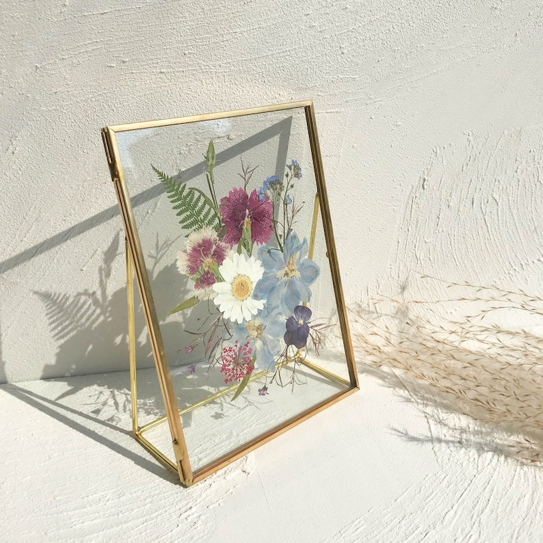Gepresste Blumenrahmen, Weihnachtspressent, Blumenkunst, Blumengeschenk, botanische Kunstcollage, Blumenliebhabergeschenk, Blumenraumdekor