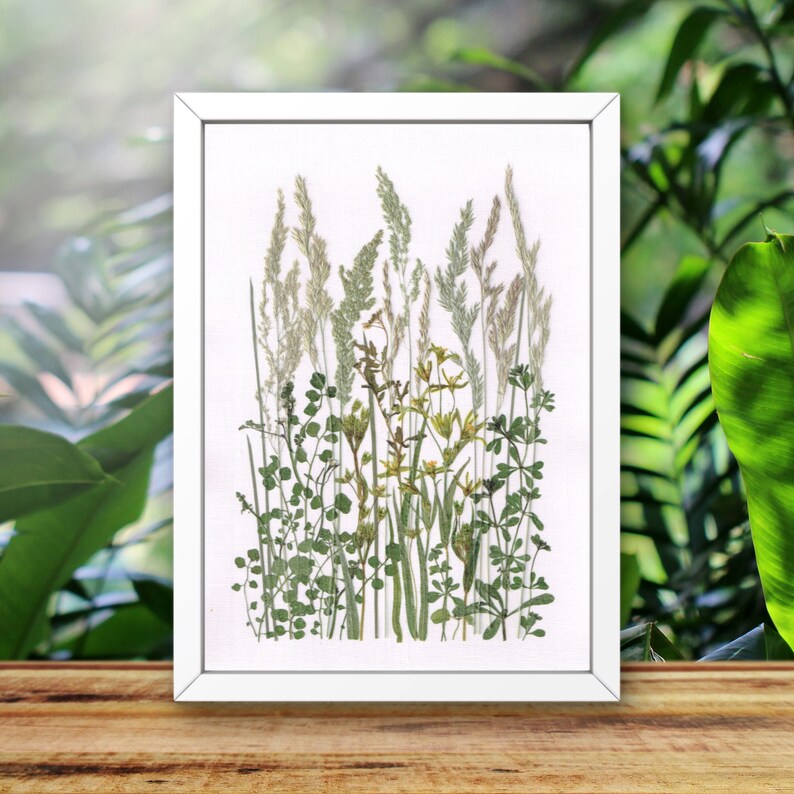 Getrocknete Graskunst im Rahmen 20x30 cm – Handgepresste Blumen und Pflanzen Oshibana-Dekoration
