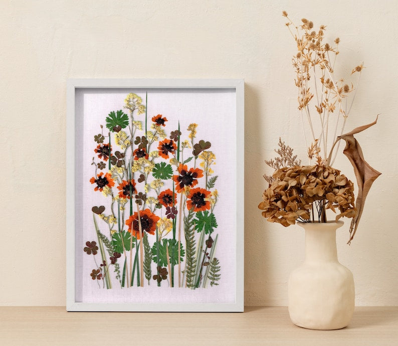 Gepresster Blumenrahmen mit echten Blumen, Trockenblumenarrangement im Holzrahmen (20x30cm)