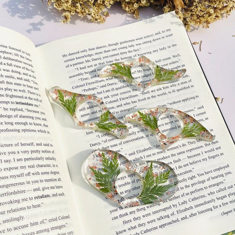 Getrockneter Farn Epoxidharz Daumen Buch Seitenhalter