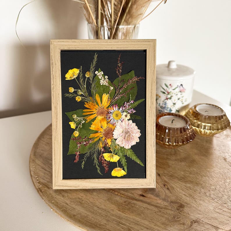 Gepresste Blumen Wandbehang Dekor, 10x15 cm, Echtes Blumen Kunstwerk im Rahmen, Rustikale Boho Zimmerdeko