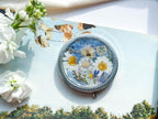 Gepresste Blume Taschenspiegel, Silber, 7,8 cm, zwei Spiegel, floraler Kompaktspiegel, Reise