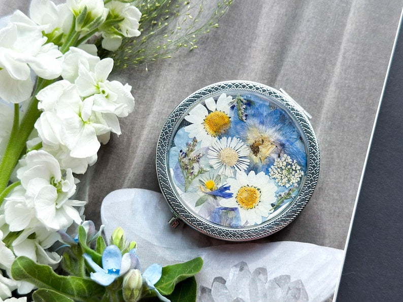 Gepresste Blume Taschenspiegel, Silber, 7,8 cm, zwei Spiegel, floraler Kompaktspiegel, Reise